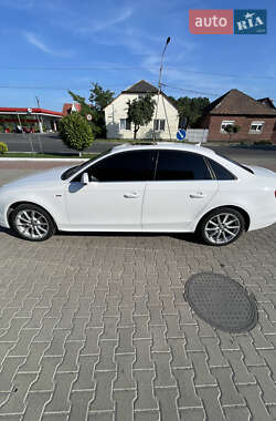 Седан Audi A4 2015 в Мукачево