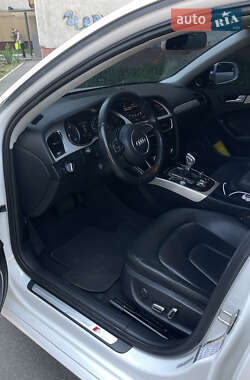 Седан Audi A4 2015 в 