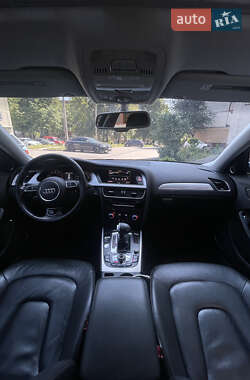 Седан Audi A4 2015 в Мукачево