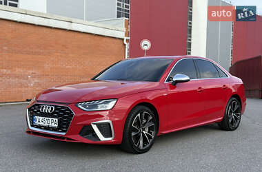 Седан Audi A4 2020 в 
