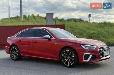 Седан Audi A4 2020 в 