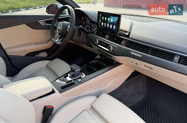 Седан Audi A4 2020 в 