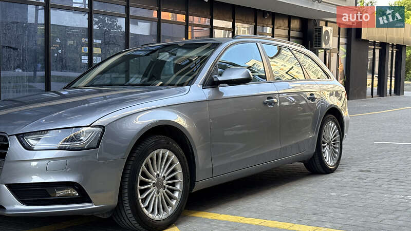 Универсал Audi A4 2015 в Ивано-Франковске