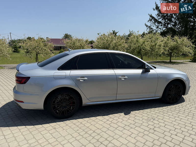 Седан Audi A4 2018 в Луцке