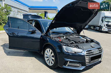 Седан Audi A4 2018 в 