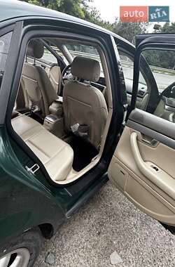 Седан Audi A4 2002 в 