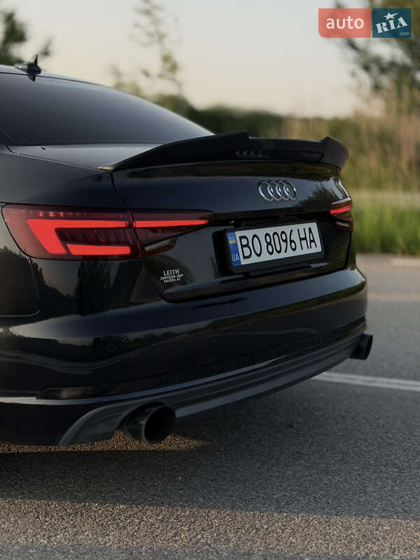 Седан Audi A4 2018 в Тернополе