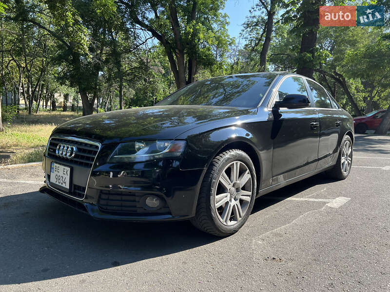 Седан Audi A4 2010 в Одессе