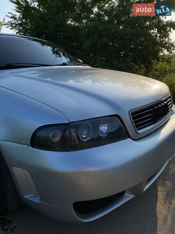 Седан Audi A4 1999 в Ивано-Франковске