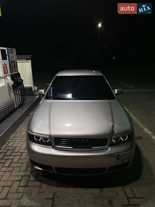 Седан Audi A4 1999 в Ивано-Франковске