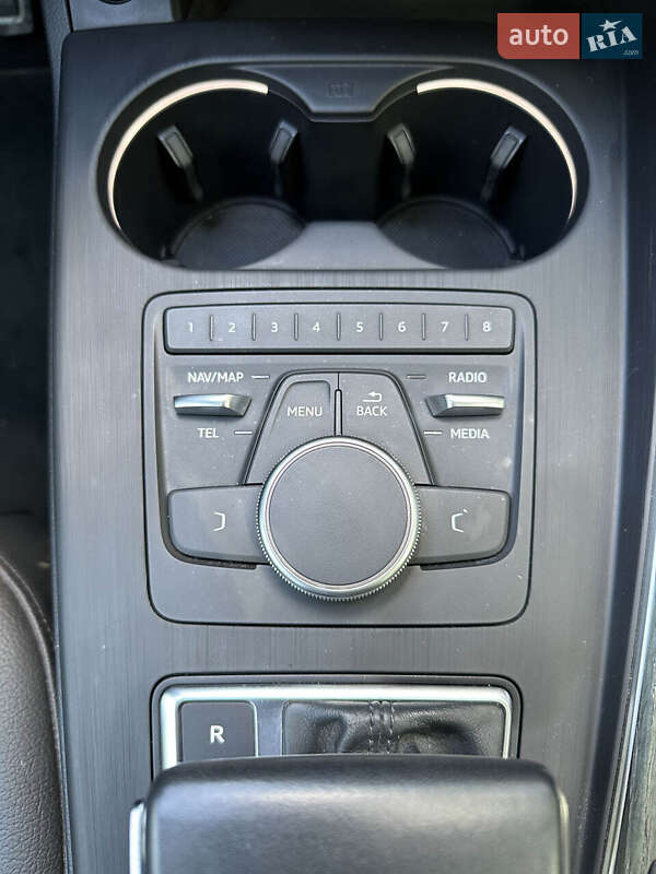 Седан Audi A4 2019 в Белогородке
