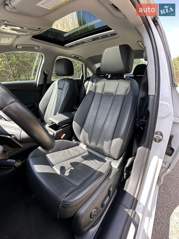 Седан Audi A4 2019 в Белогородке