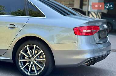 Седан Audi A4 2014 в 