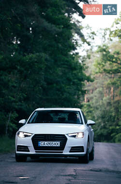 Седан Audi A4 2016 в 