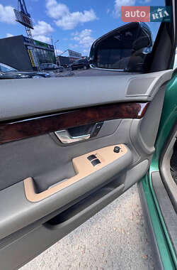 Универсал Audi A4 2002 в 