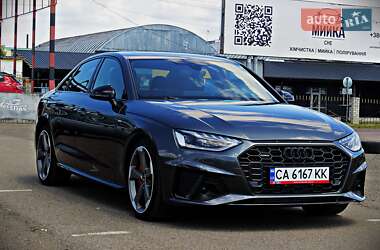 Седан Audi A4 2021 в 