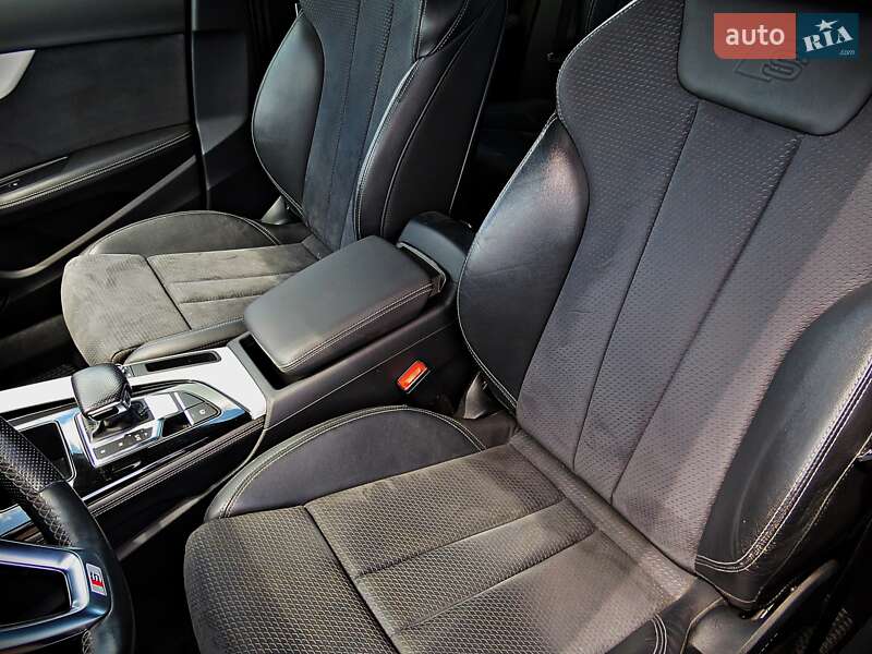 Седан Audi A4 2021 в Черкассах