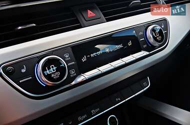 Седан Audi A4 2021 в Черкасах