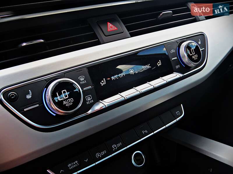 Седан Audi A4 2021 в Черкасах