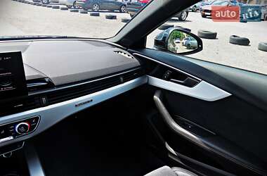 Седан Audi A4 2021 в Черкасах