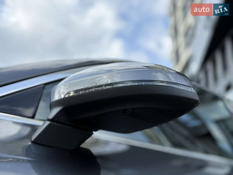 Седан Audi A4 2021 в Львові