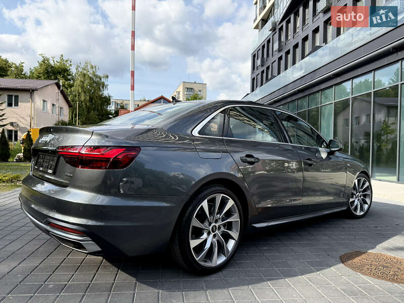 Седан Audi A4 2021 в Львові