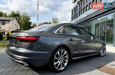 Седан Audi A4 2021 в 