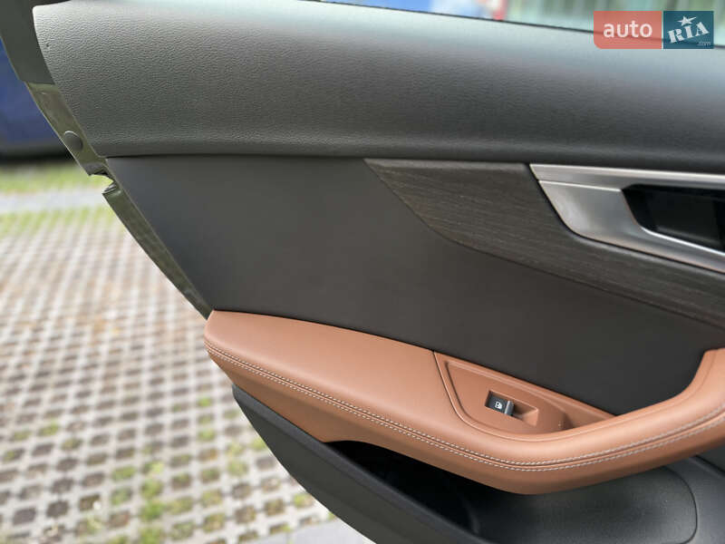 Седан Audi A4 2021 в Львові