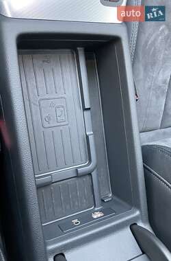 Универсал Audi A4 2018 в 