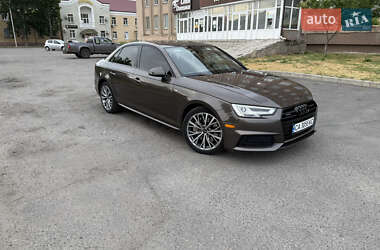 Седан Audi A4 2016 в 