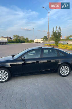 Седан Audi A4 2013 в 