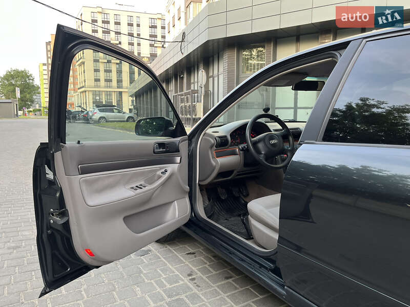 Седан Audi A4 1998 в Ивано-Франковске