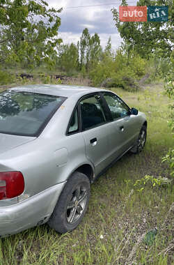 Седан Audi A4 1996 в 