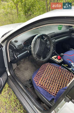 Седан Audi A4 1996 в 