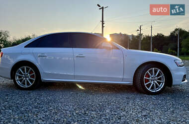 Седан Audi A4 2014 в 