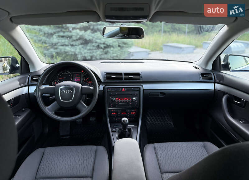 Седан Audi A4 2006 в Могилев-Подольске