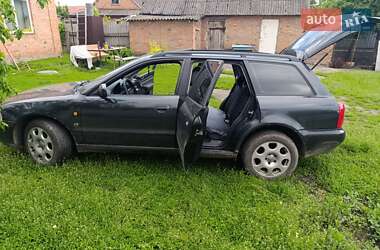 Універсал Audi A4 1997 в Миргороді