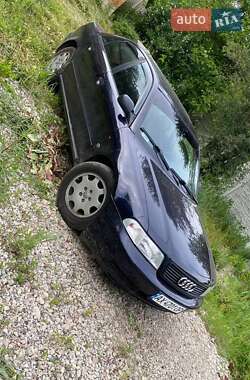 Седан Audi A4 1995 в Харькове