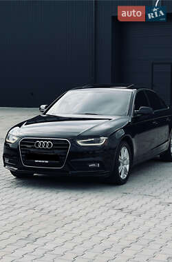 Седан Audi A4 2012 в 