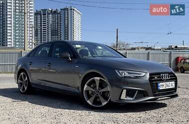 Седан Audi A4 2018 в Одессе