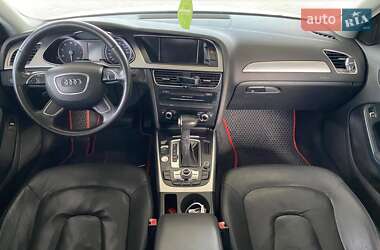 Седан Audi A4 2012 в 