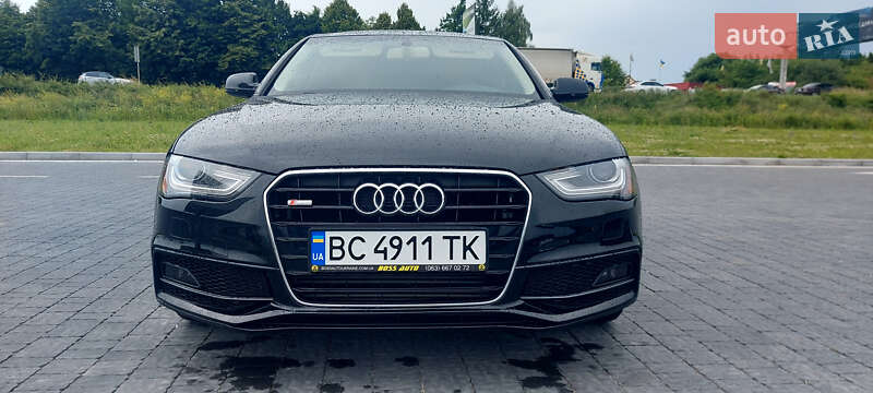 Седан Audi A4 2013 в Львове