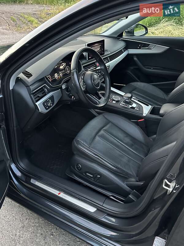 Седан Audi A4 2016 в Львове