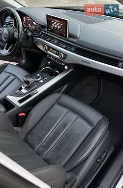 Седан Audi A4 2016 в 