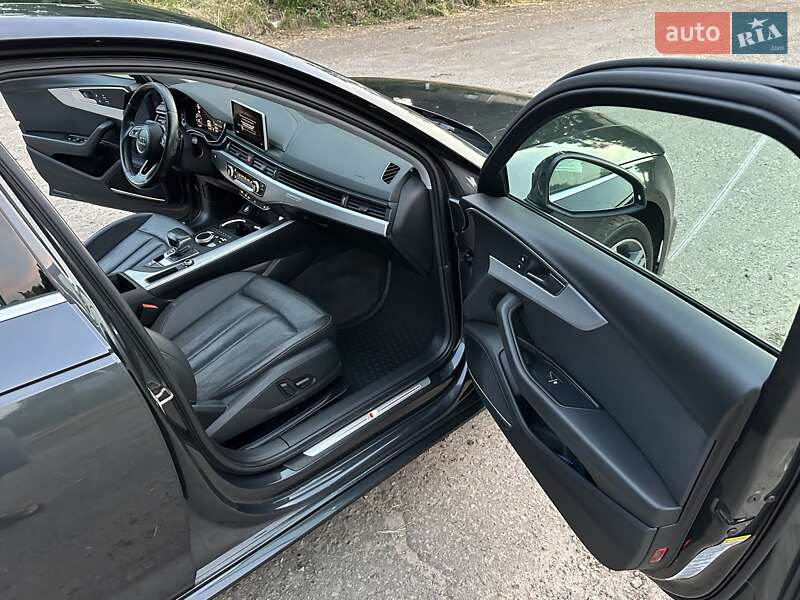 Седан Audi A4 2016 в Львове