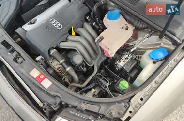 Седан Audi A4 2003 в 