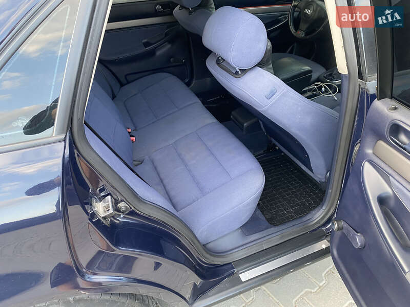 Седан Audi A4 2000 в Тернополе