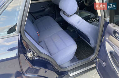 Седан Audi A4 2000 в 