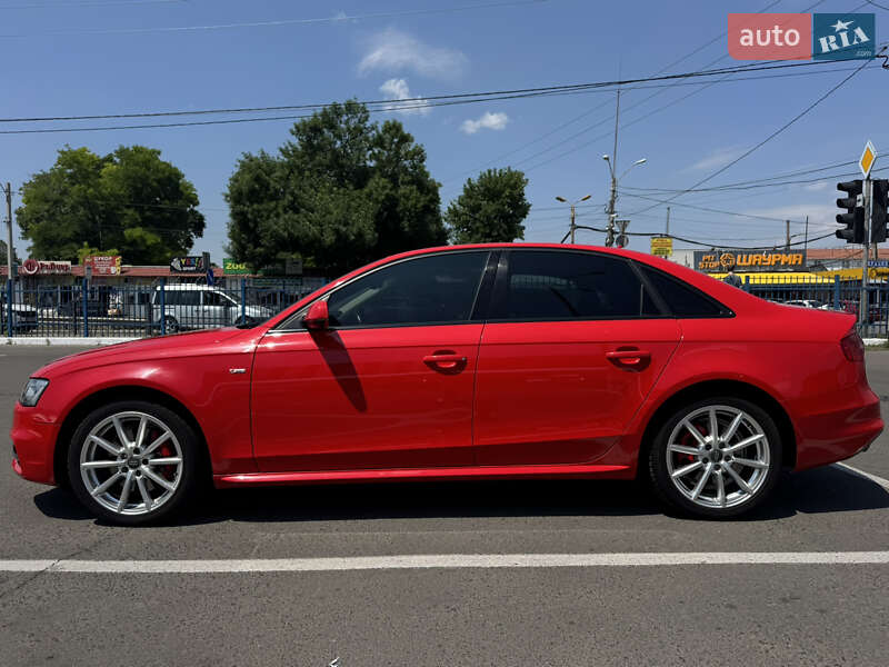 Седан Audi A4 2015 в Южному