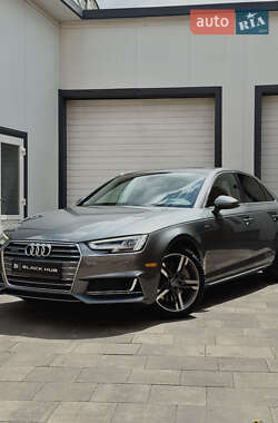 Седан Audi A4 2016 в 